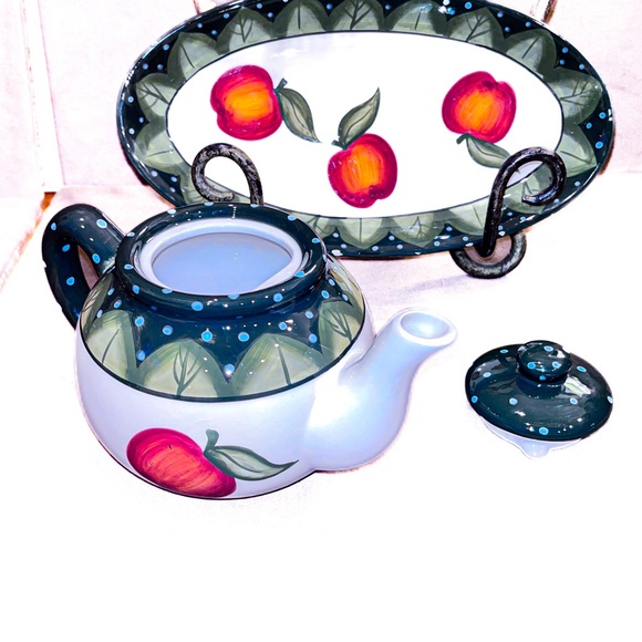 Vintage Nantucket Home Kitchenware Set: Teapot & Oval Platter in Apple Pattern - Picture 2 of 10